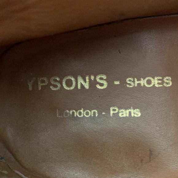 Black boots - Picture 8 of 15